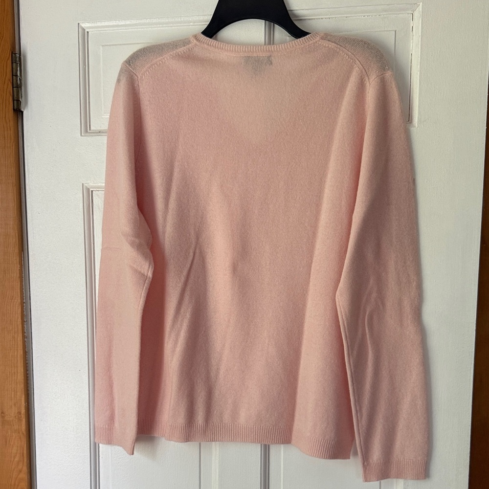 Charter Club Soft Pink V-Neck Cashmere Sweater - Picture 4 of 4